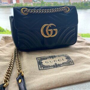 Authentic Gucci GG Marmont Small Shoulder Bag, Black Leather